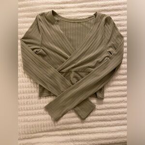 XS Long Sleeve Green Tight Crop Top